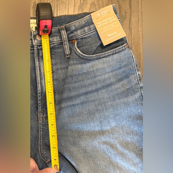 NWT Tall Perfect Vintage Jean in Barnfield Wash Size 31 Tall - Picture 6 of 11